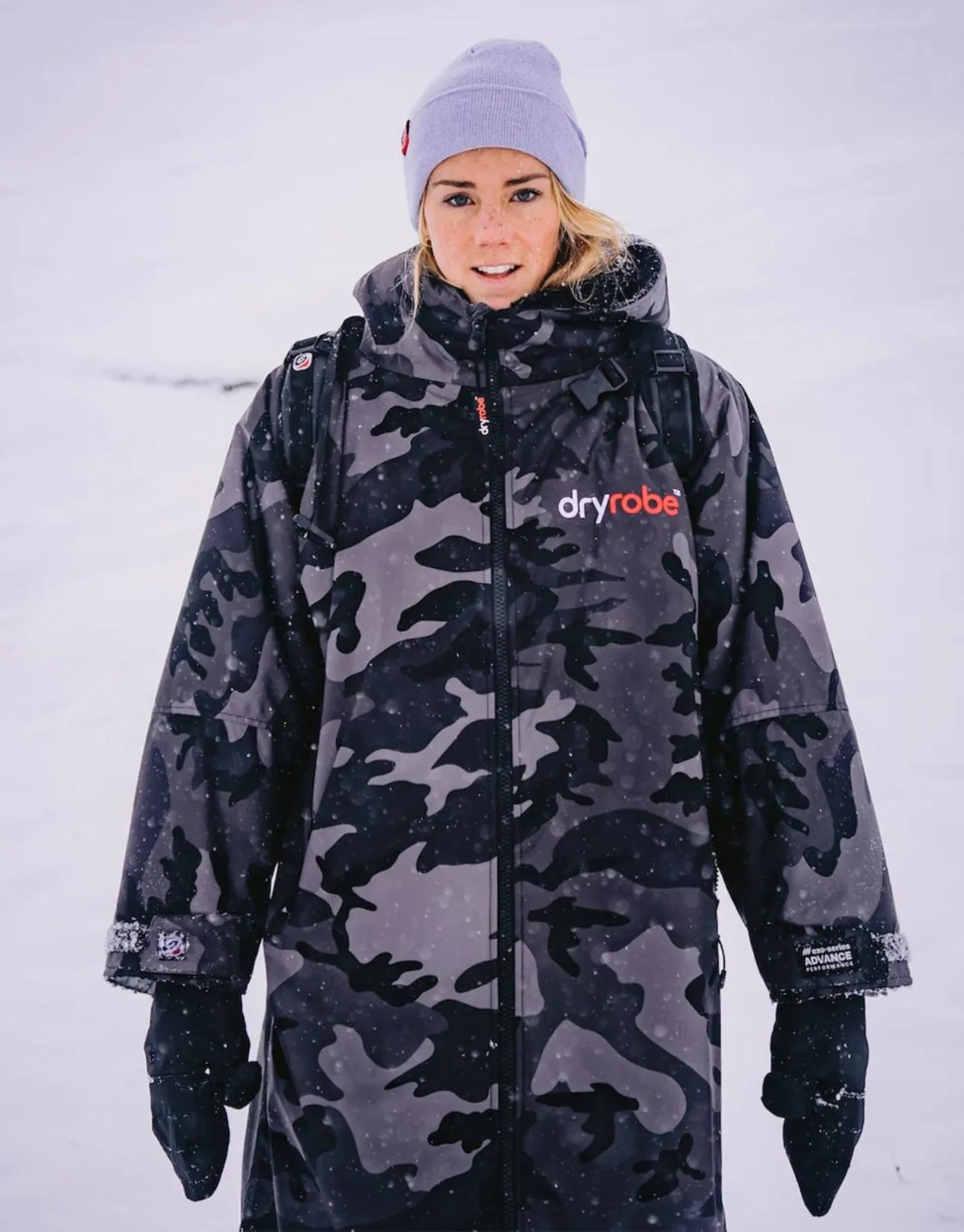 Advance Long Sleeve Adult Robe - Black Camouflage