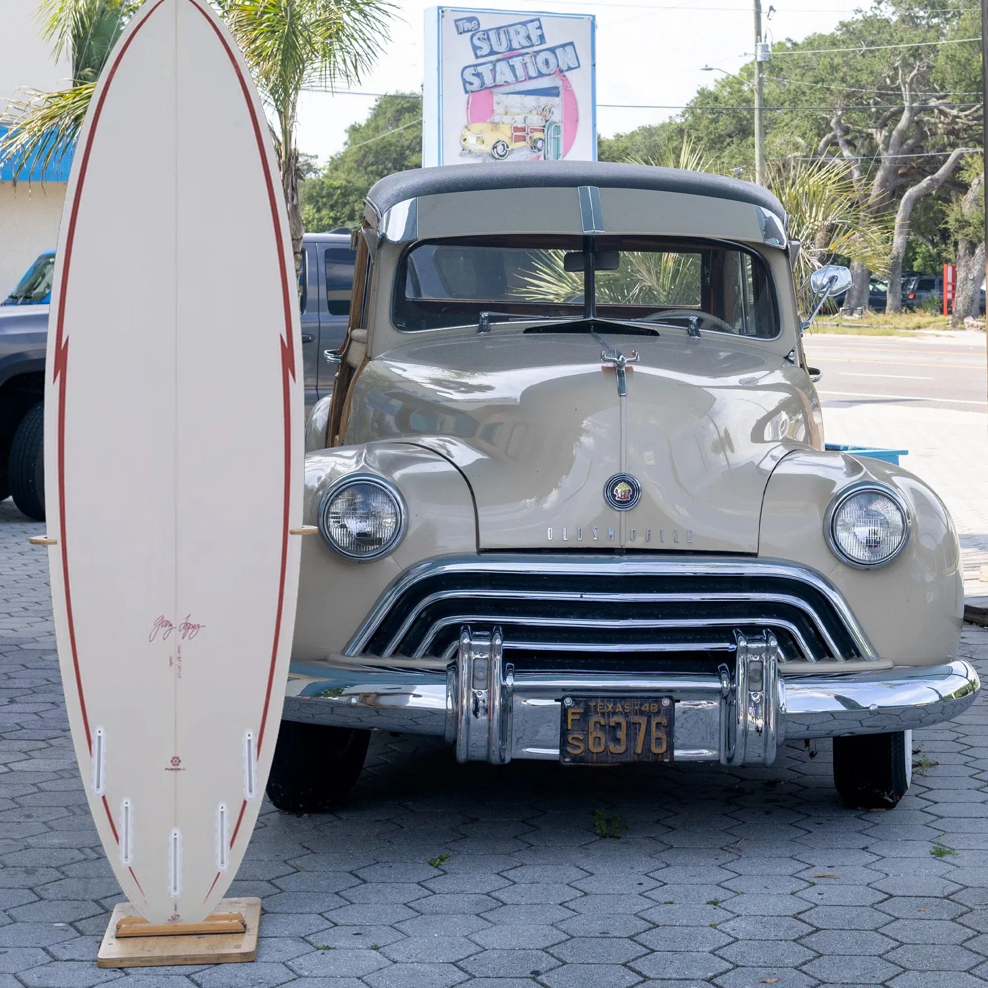 Gerry Lopez Squirty Fusion HD 6'2 Surfboard - Futures