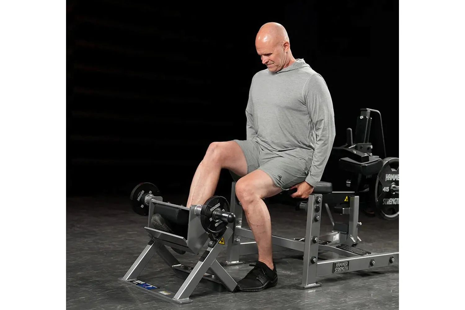 Hammer Strength Plate-Loaded Tibia Dorsi Flexion Bench Machine