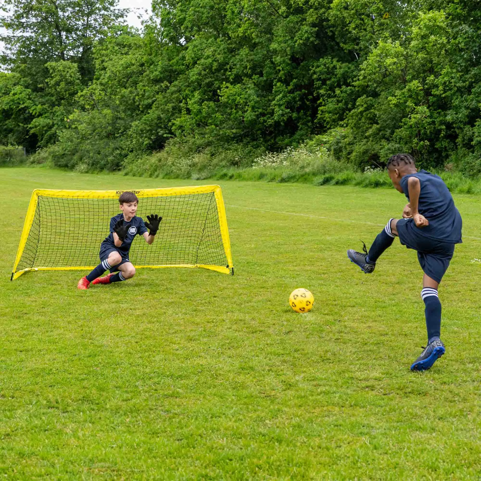 Kickmaster Fibreglass Flexi Football Goal