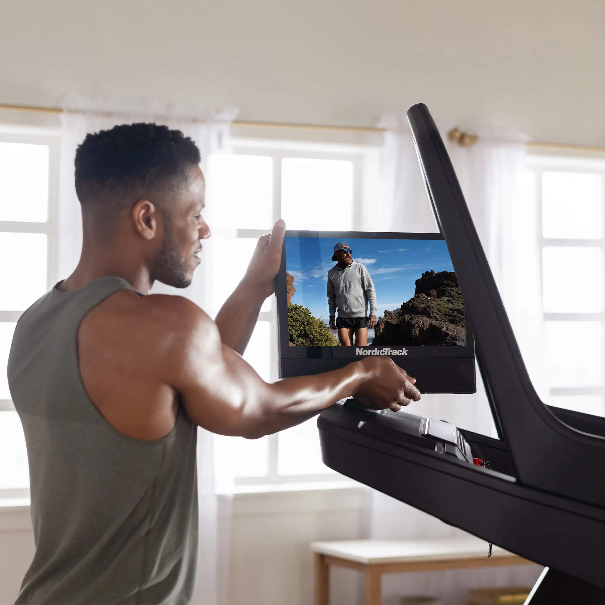 NordicTrack X16 Incline Trainer