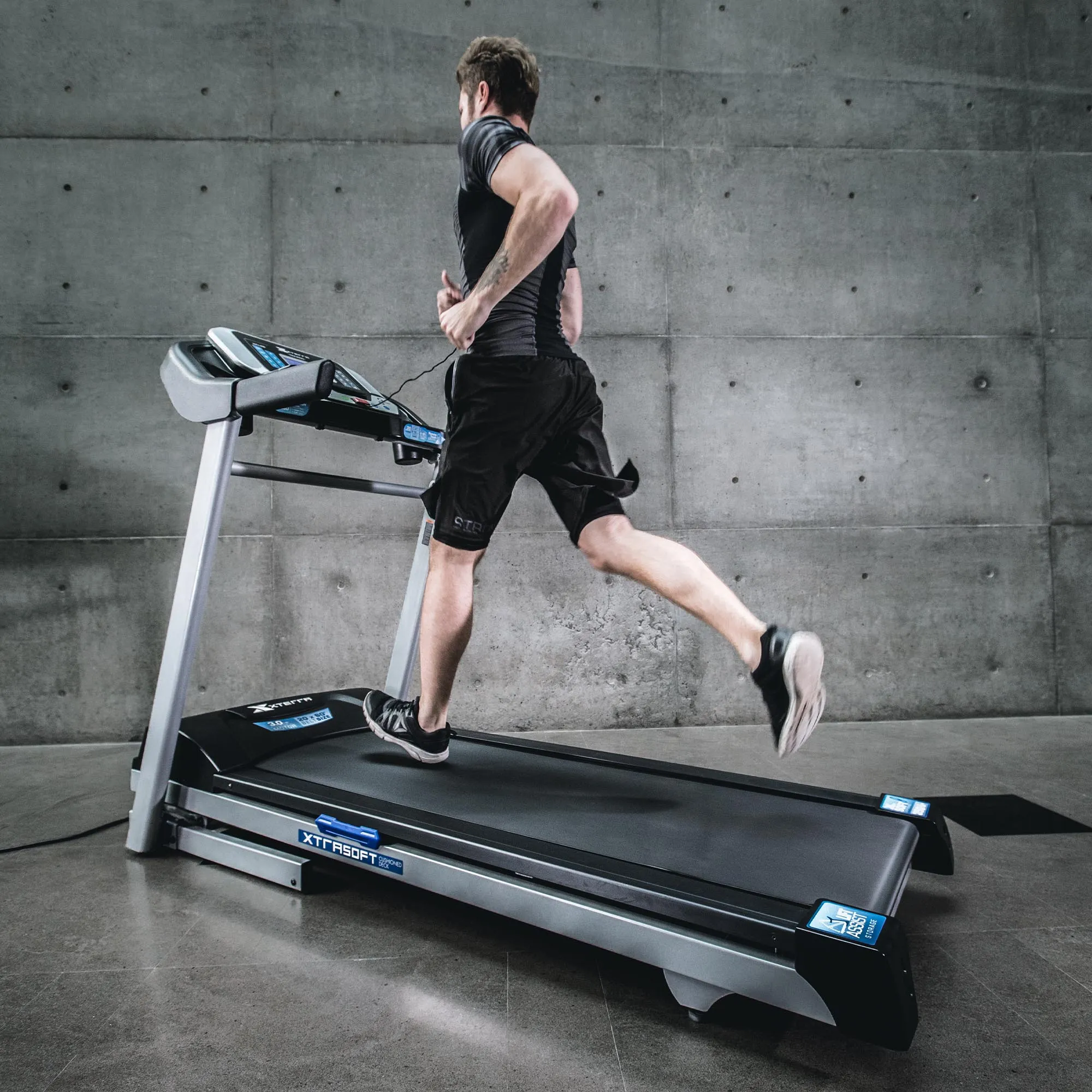 Xterra Fitness TRX3500 Folding Treadmill